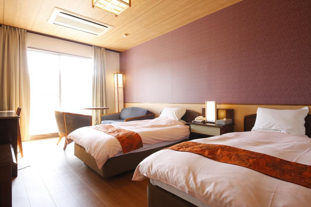 Hinotani Onsen Misugi Resort Цу Экстерьер фото